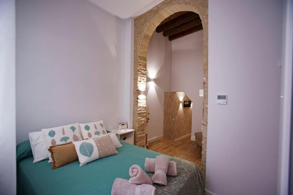 Mini Hotel In The Heart Of Sevilla For Exclusive Usage Exterior photo