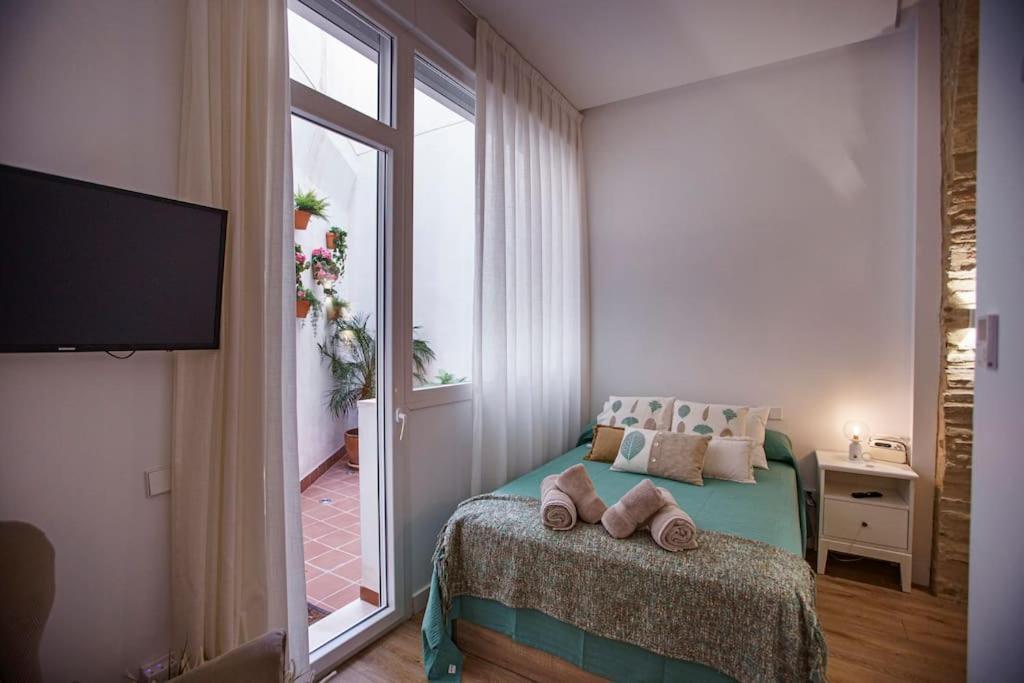 Mini Hotel In The Heart Of Sevilla For Exclusive Usage Exterior photo
